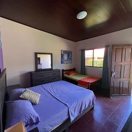 Solid Surf Camp Hostel Nicaragua Transito Buitenkant foto